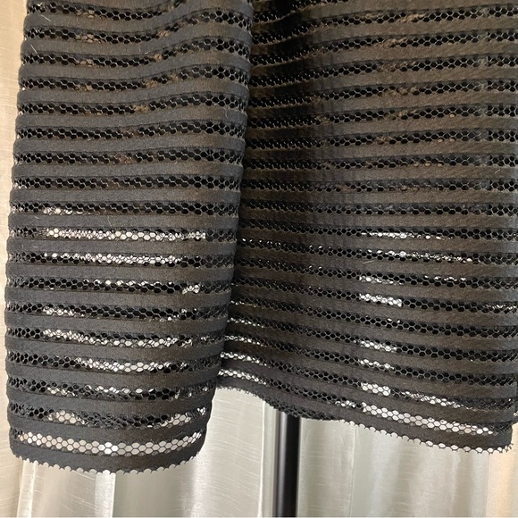 Chic Wish size Medium black midi length ribbon and knit skirt. - Picture 5 of 9